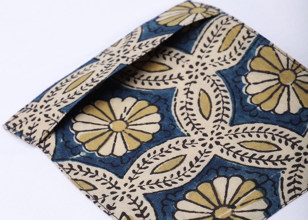 Kardo Block Print T-Shirt | Indigo Flower