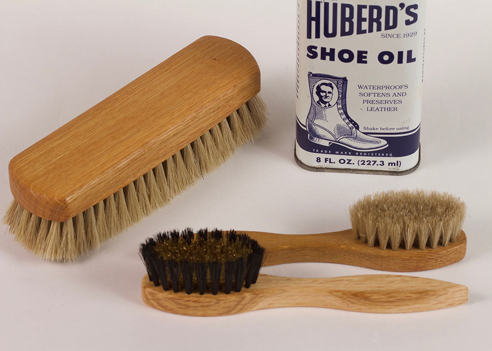 Bürstenhaus Redecker Shoe Shine Brush | Natural Horsehair & Oak