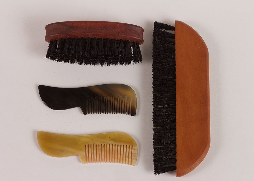 Bürstenhaus Redecker Pocket Beard Comb | Natural Horn