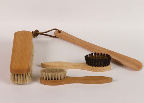 Bürstenhaus Redecker Suede Shoe Brush | Natural Horsehair & Oak